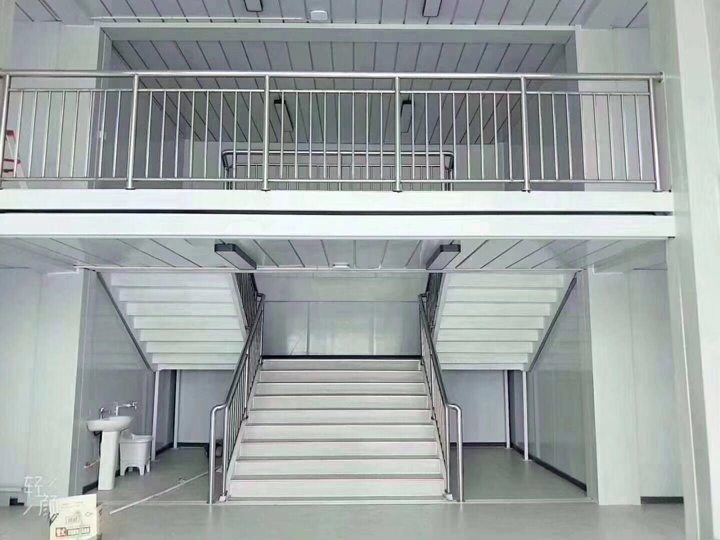 1617442272303761.jpg 室內樓梯1.jpg